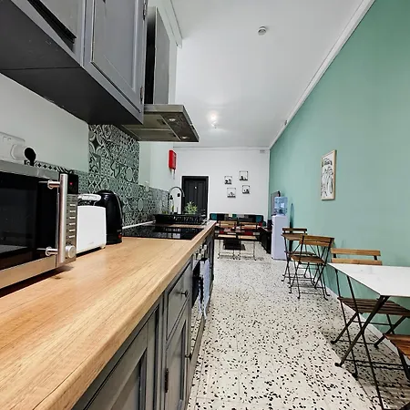 Cosy 5 *